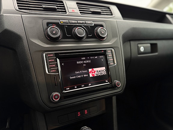 Volkswagen Caddy Maxi 14 of 22