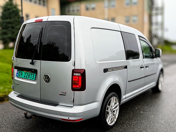 Volkswagen Caddy Maxi 9 of 22