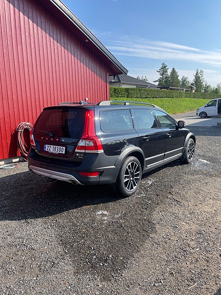 Volvo XC70 4 of 5