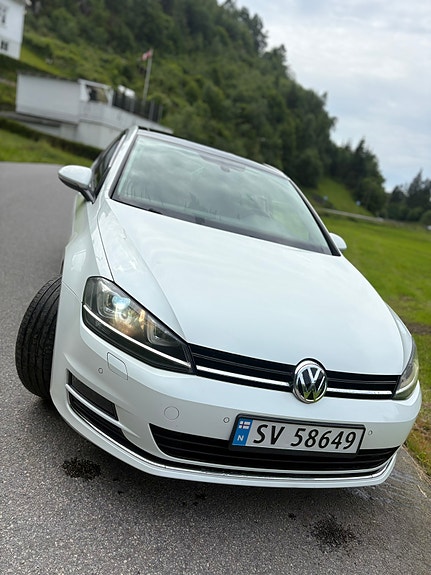 Volkswagen Golf VII 2 of 5