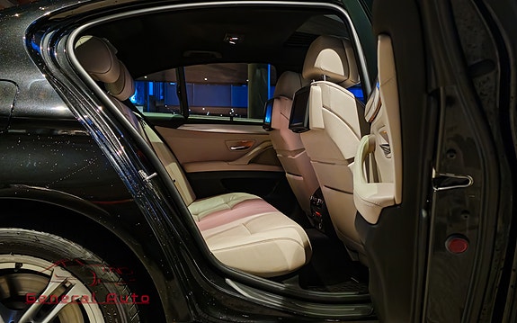 BMW 535i 15 of 30