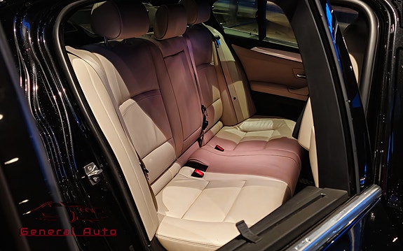 BMW 535i 19 of 30