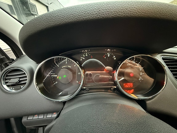 Peugeot 5008 18 of 30