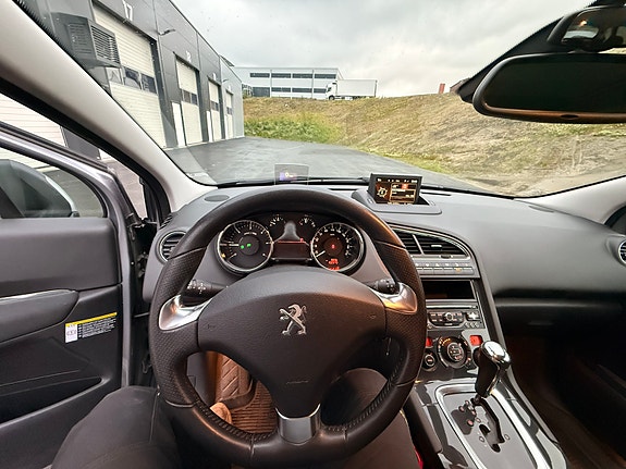 Peugeot 5008 12 of 30