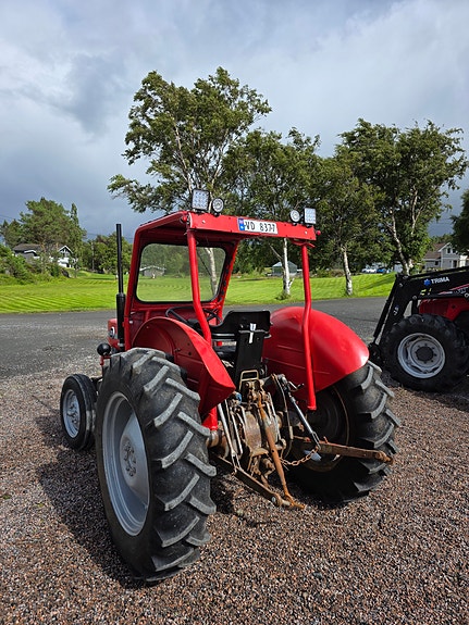 Massey Ferguson 135 4 of 11