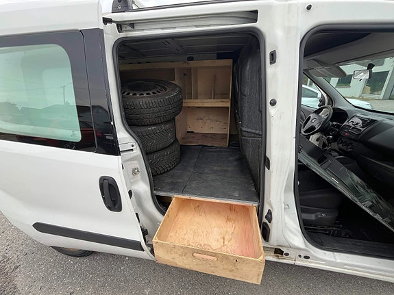 Opel Combo 13 of 13