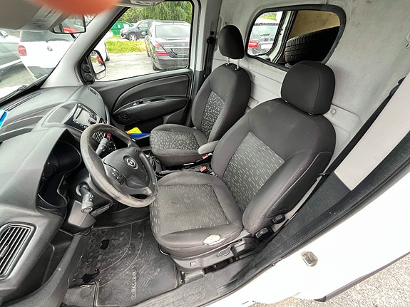 Opel Combo 10 of 13