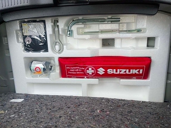 Suzuki Ignis 11 of 13