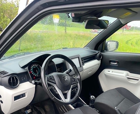 Suzuki Ignis 3 of 13