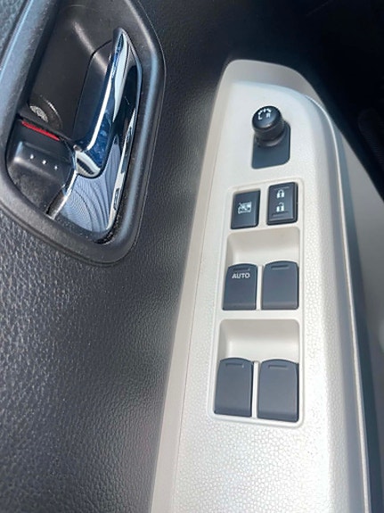 Suzuki Ignis 10 of 13