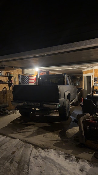 Chevrolet Silverado 4 of 5