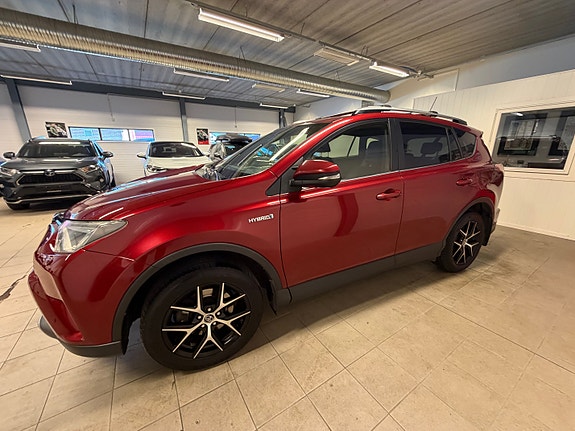 Toyota RAV4 11 of 24