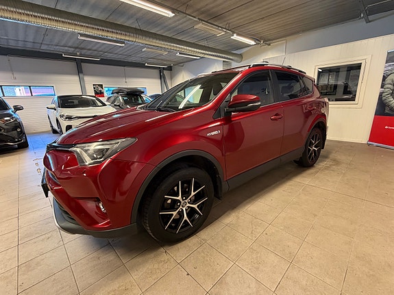Toyota RAV4 10 of 24