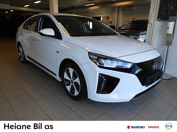 Hyundai IONIQ 3 of 5