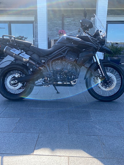 Triumph Tiger 800 XC 4 of 5