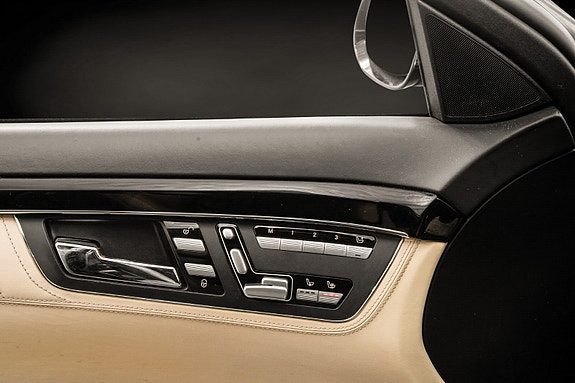 Mercedes-Benz S600 19 of 30