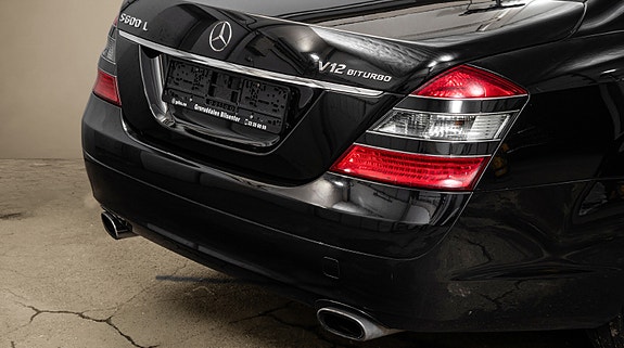 Mercedes-Benz S600 9 of 30