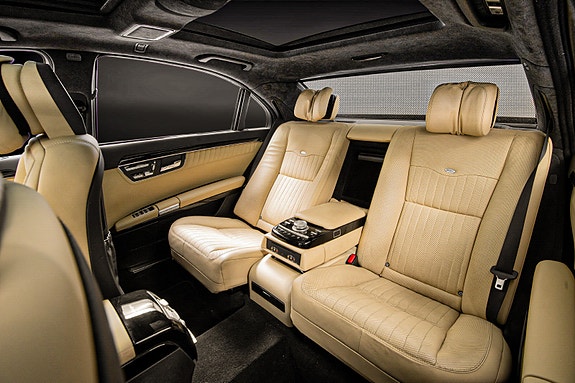 Mercedes-Benz S600 28 of 30