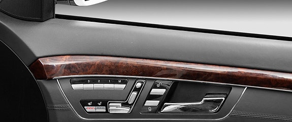 Mercedes-Benz S63 24 of 30