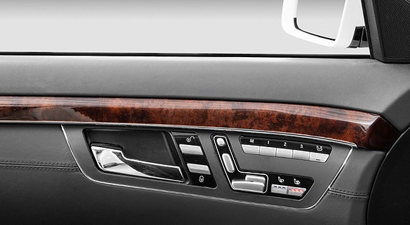 Mercedes-Benz S63 18 of 30