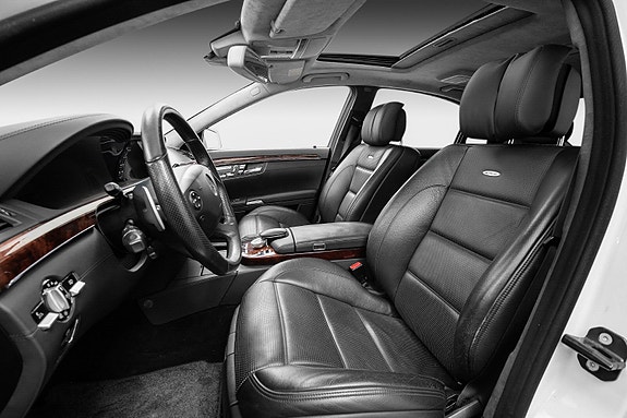 Mercedes-Benz S63 14 of 30