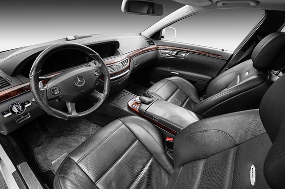 Mercedes-Benz S63 11 of 30