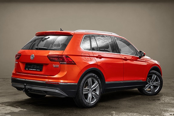 Volkswagen Tiguan 2 of 30