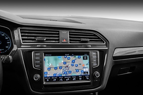 Volkswagen Tiguan 30 of 30