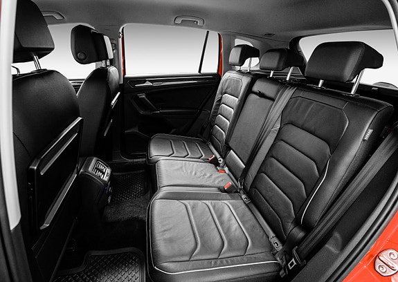 Volkswagen Tiguan 14 of 30