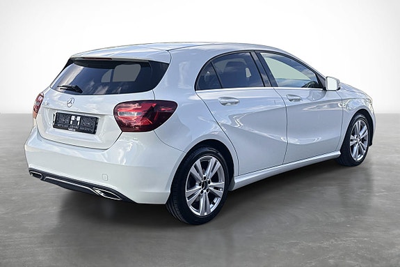 Mercedes-Benz A180 5 of 5