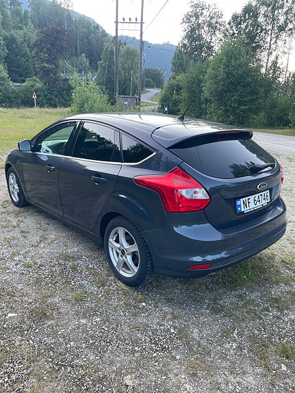 Ford Focus 5 of 5