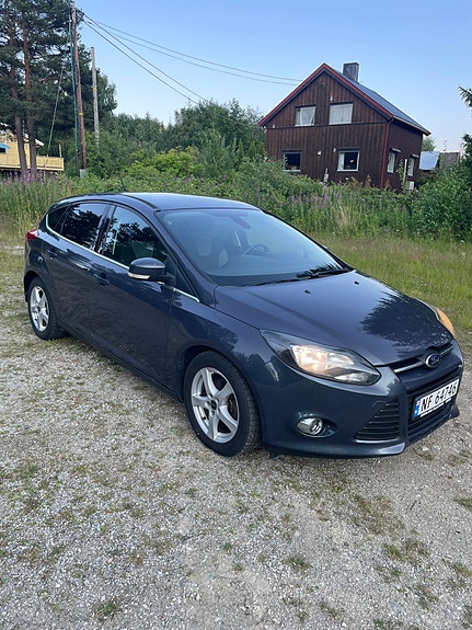 Ford Focus 2 of 5