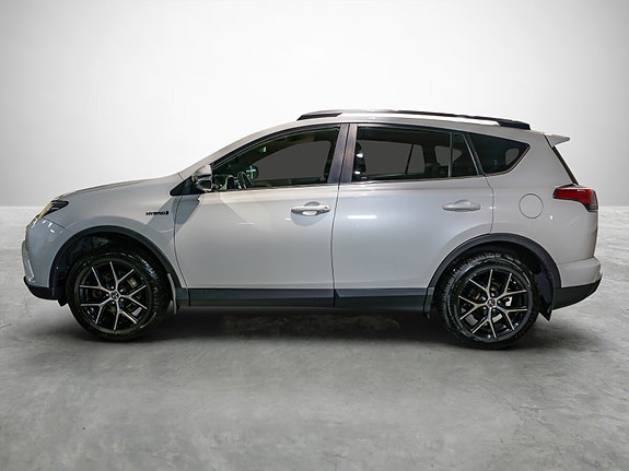 Toyota RAV4 2 of 5