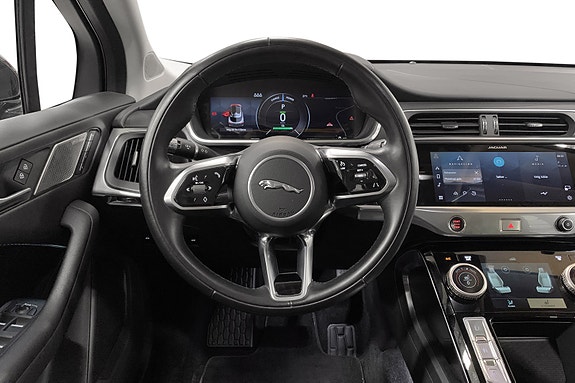 Jaguar I-PACE 10 of 17
