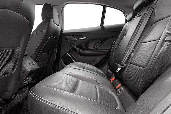 Jaguar I-PACE 14 of 17