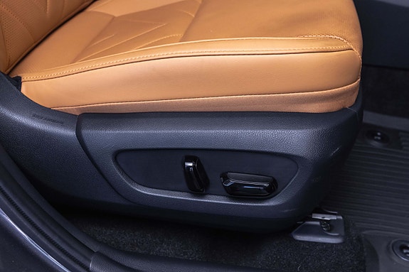 Lexus NX450h 29 of 30