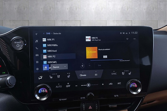 Lexus NX450h 15 of 30