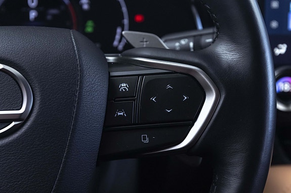 Lexus NX450h 12 of 30