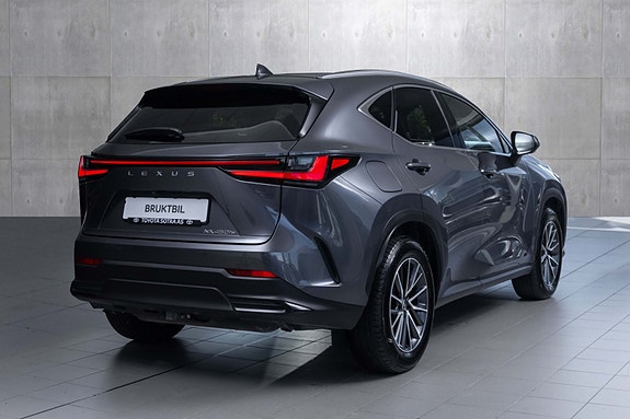 Lexus NX450h 6 of 30