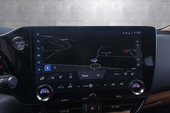 Lexus NX450h 16 of 30