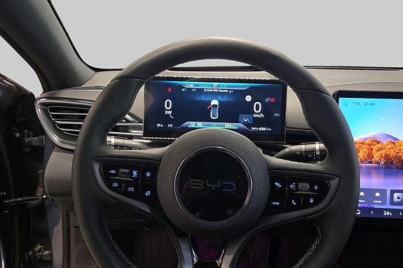 BYD Seal 6 of 15