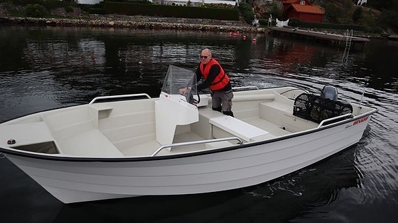 Øien 620 m 60 HK fra  kr 243.600,- Finans / innbytte | Grimstad Bådsenter AS | 5 of 5