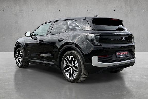 Ford Explorer 5 of 5