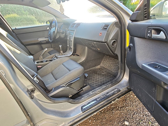 Volvo V50 5 of 6