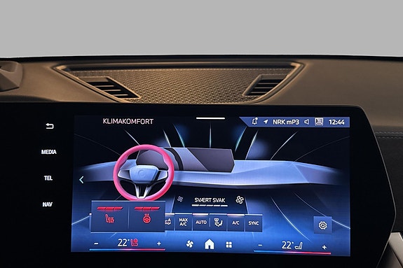 BMW iX2 26 of 30