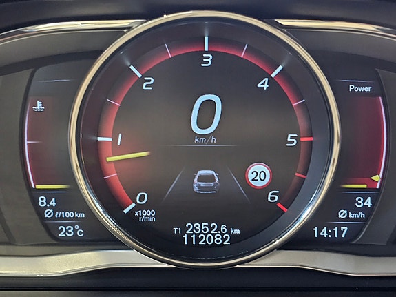 Volvo XC60 25 of 30