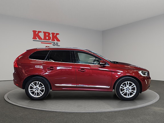 Volvo XC60 4 of 30