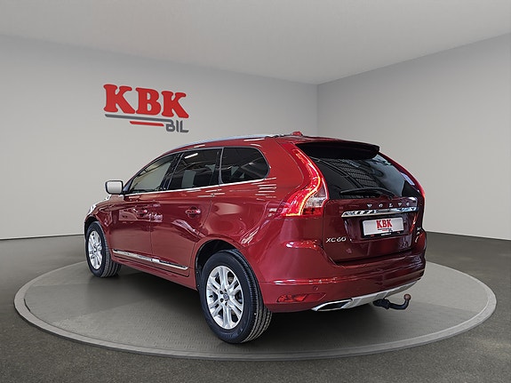 Volvo XC60 8 of 30