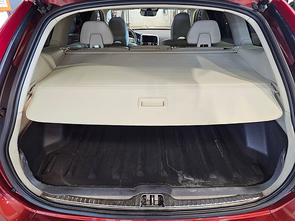 Volvo XC60 11 of 30