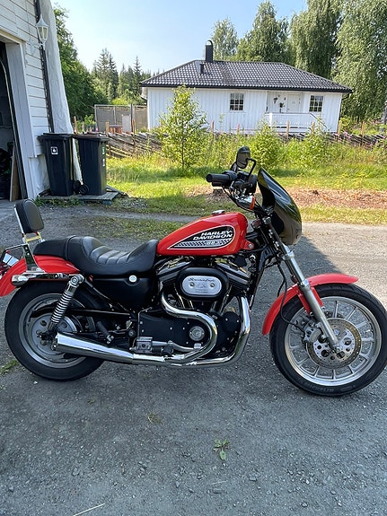 Harley-Davidson XL 883R Sportster 2 of 9